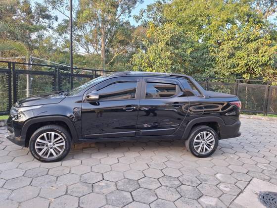 FIAT STRADA 1.3 FIREFLY FLEX VOLCANO CD CVT FIAT STRADA 1.3 FIREFLY FLEX VOLCANO CD CVT